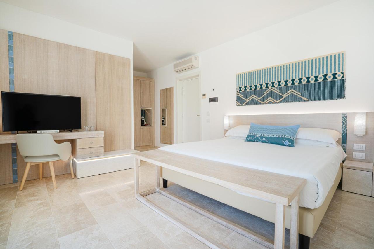 Felix Hotels - Hotel La Coluccia Santa Teresa Gallura Eksteriør bilde